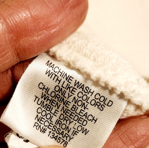 Vineyard Vines | Women's Ivory & Purple Quarter Zipper Shep Sweatshirt (Size XL) - Picture 11 of 16